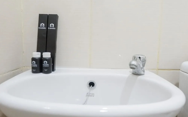 Modern 2Br Apartment At Pavilion Permata