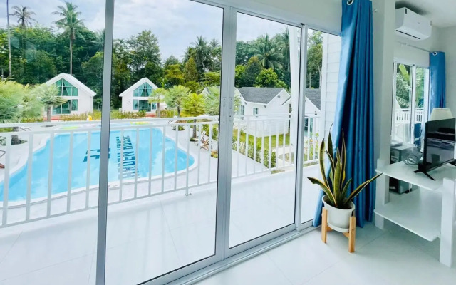 Thirty Tree Garden House