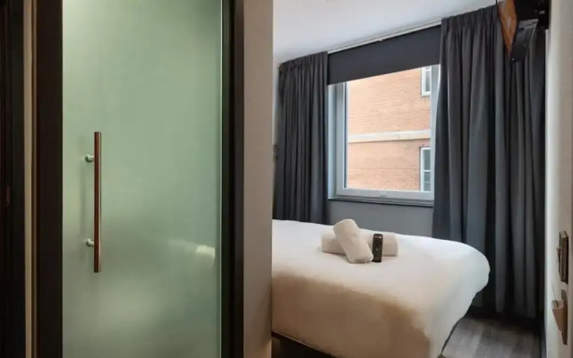 easyHotel Cardiff City Centre