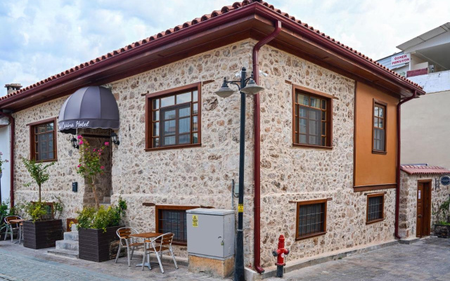 La Casa Carina