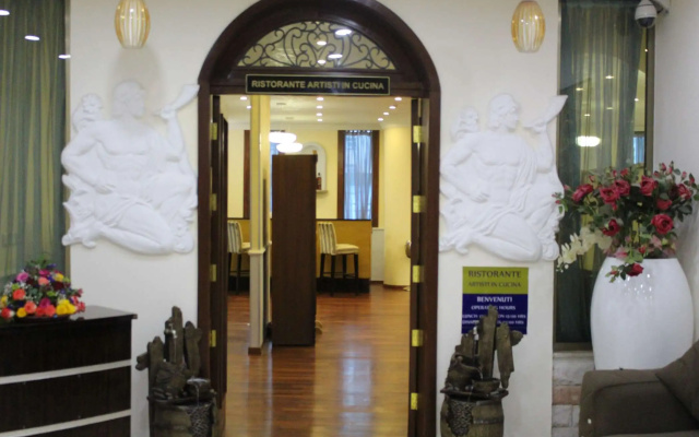 Saro-Maria Hotel