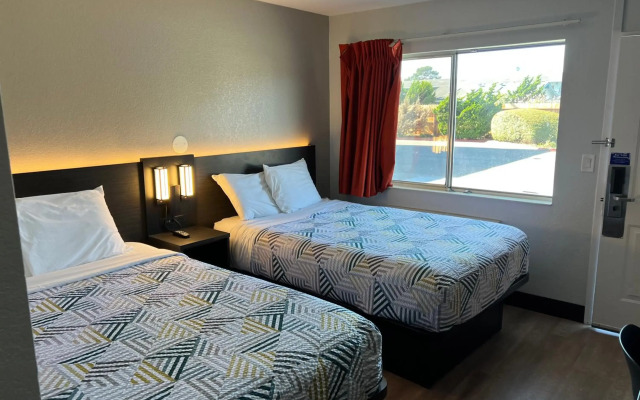 Motel 6 Arcata, CA - Cal Poly Humboldt