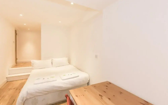 Eson 2 - The Westbourne Terrace Cocoon