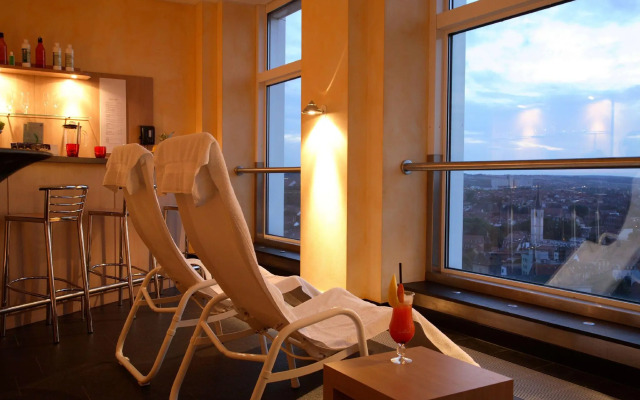Отель NYX Erfurt by Leonardo Hotels
