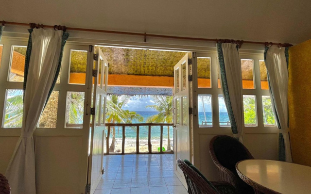 Coco Grove Beach Resort