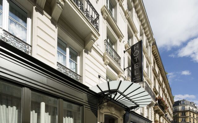 Hotel Monge вид на фасад