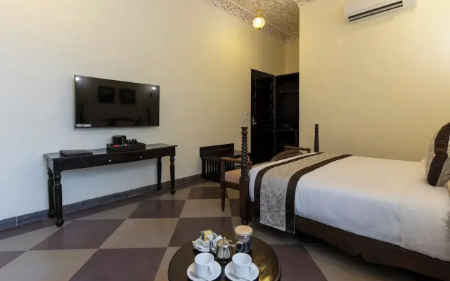 Kesarbagh Palace