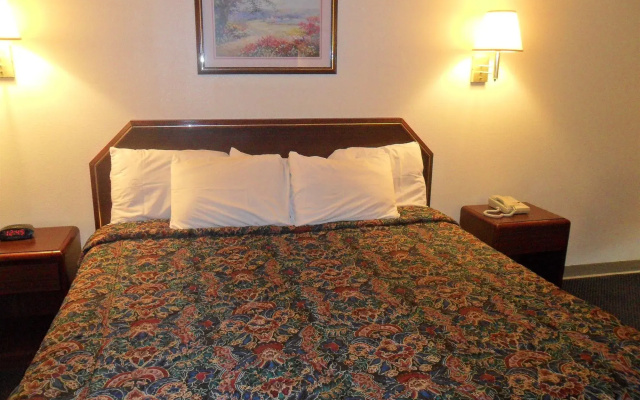 Luxury Inn and Suites