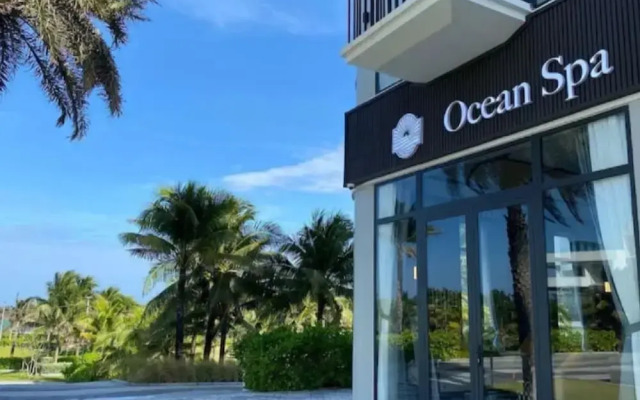 The Sea View Cam Ranh
