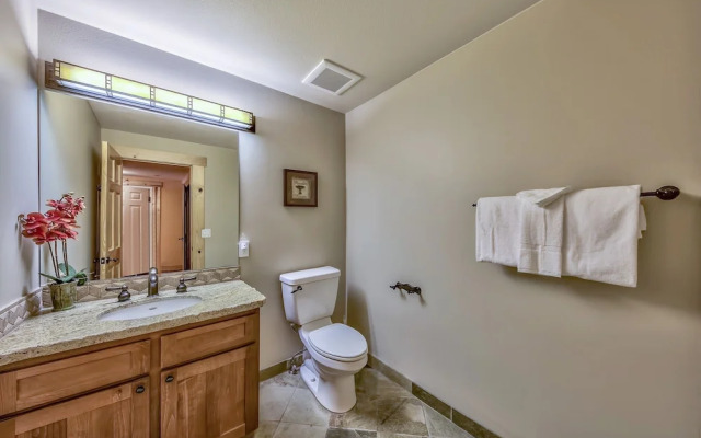Luxury Three Bedroom Mountain Escape at Kirkwood Townhouse by RedAwning