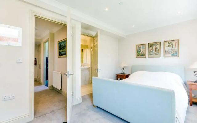 Lowenna Manor 10