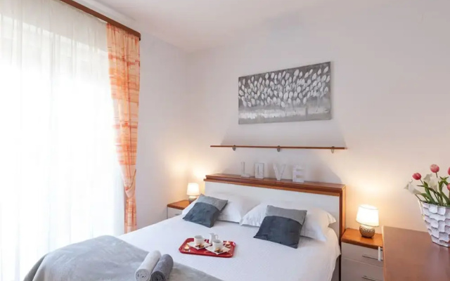 Trendy Holiday Home in Zadar With Balcony