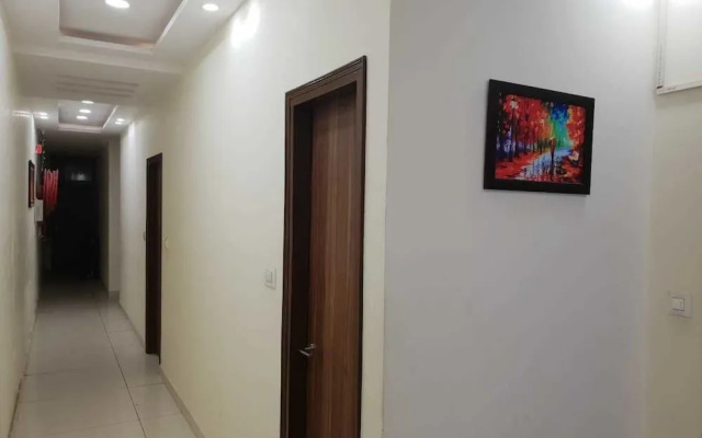 Hotel 365
