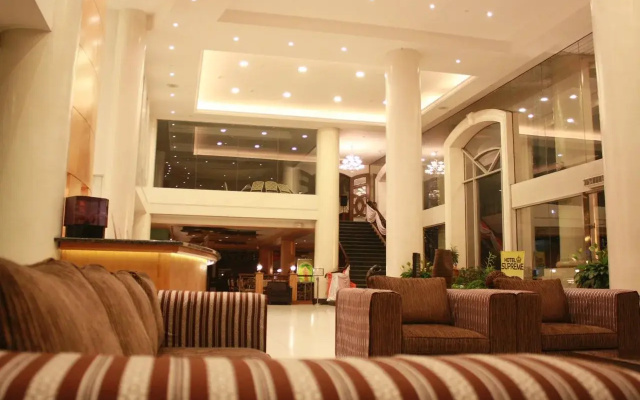 Hotel Supreme