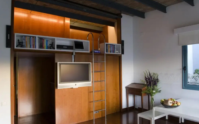 Watermelon - Modernist Terrace Flat I
