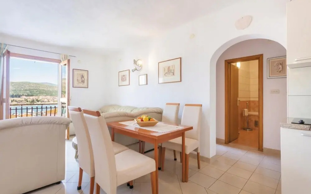 Beautiful Home in Trogir With Wifi and 2 Bedrooms