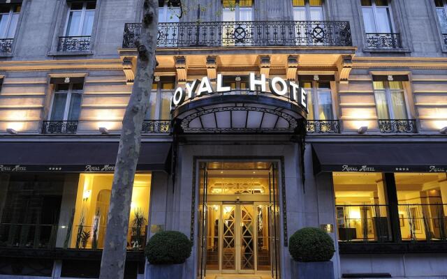Отель Royal Hotel Paris Champs Elysées Франция, Париж - отзывы, цены и фото номеров - забронировать отель Royal Hotel Paris Champs Elysées онлайн вид на фасад