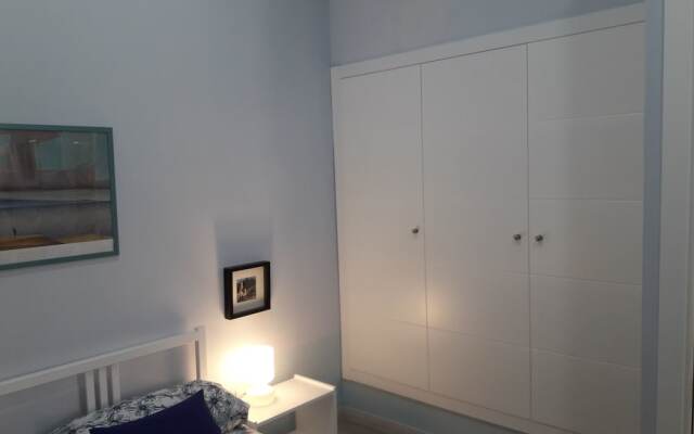 Апартаменты White Goose Apartment in Madrid комната для гостей