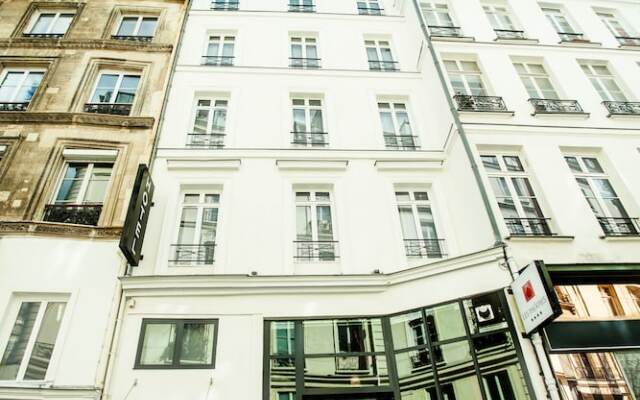 Hotel Les Théâtres вид на фасад