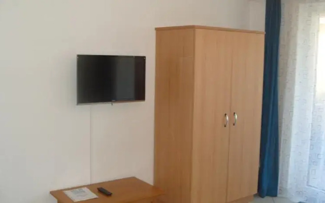 Studio-Apartment Areit