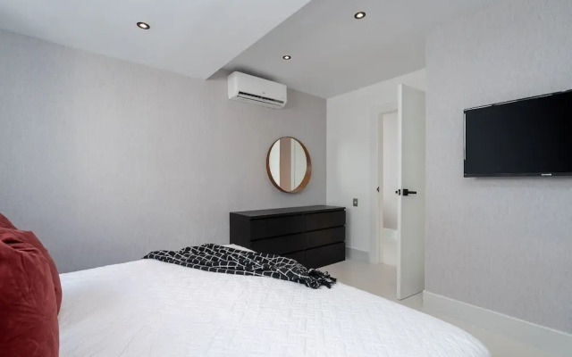 Shalom Residences By YellowKey