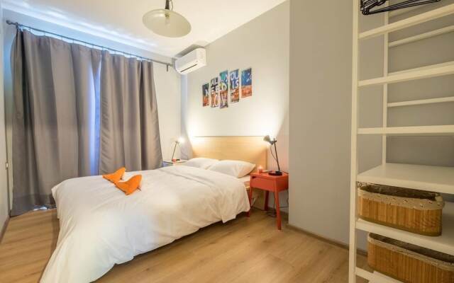 Апартаменты FM Deluxe 1-BDR Apartment - Style Meets Charm София комната для гостей