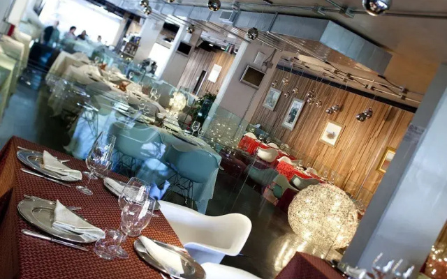 Отель B&B HOTEL Fabriano Janus