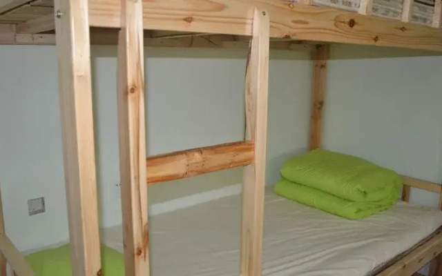 Linxi Xiaozhu Youth Hostel