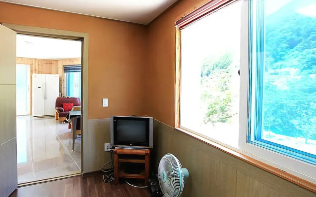 Gapyeong Heights 500 Pension & Campground