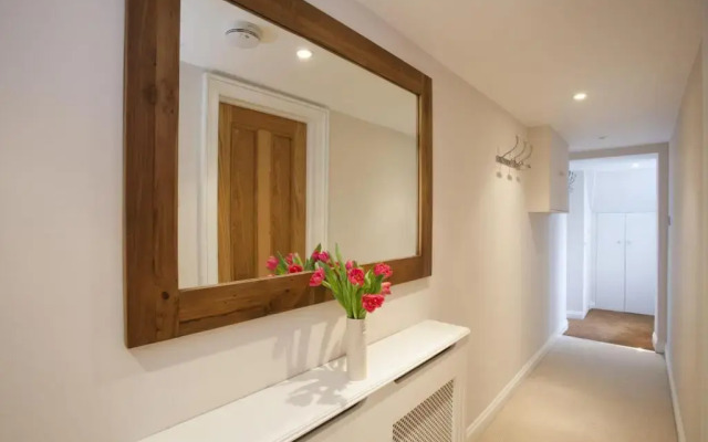 Luxury 2-Bed Marylebone House With Private Garden & Office