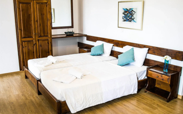 Folies Corfu Hotel Apartments