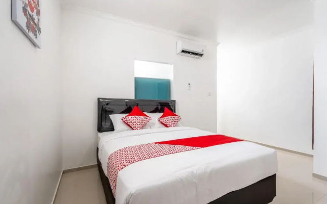OYO 672 Bali Radiance Canggu