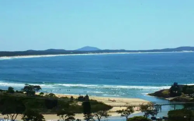 Point Break 14 Korogora Street