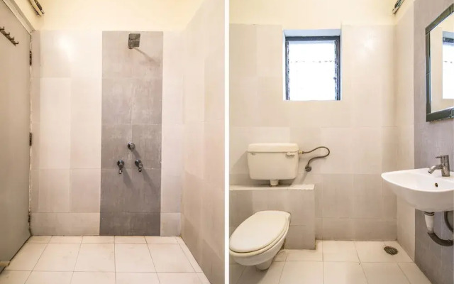 Kumars Hotel by OYO Rooms