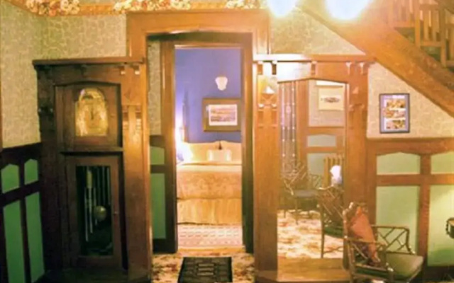 The Mansion Bed and Breakfast