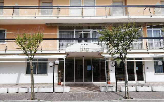 Hotel Ribot вид на фасад