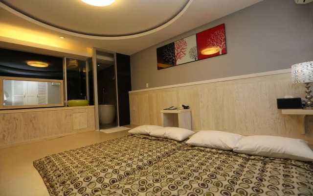 Opera 21 Hotel