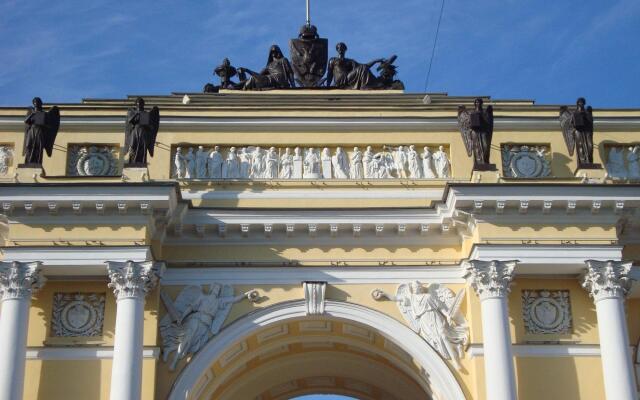 Отель Невский Бриз Санкт-Петербург вид на фасад