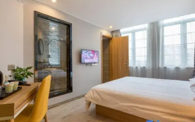 Ripple Hotel