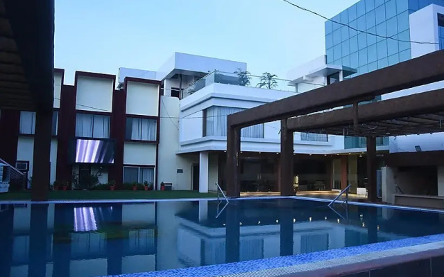 Sparsh Hotel & Resort