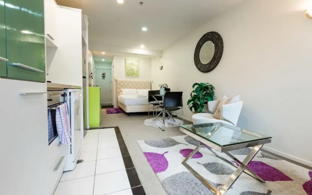 Zodiak'S Cosy Studio Apartment Near Sky