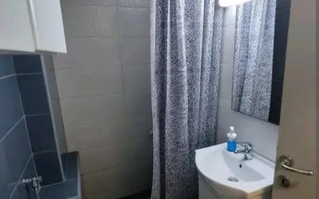Urban Studio Apartment 2