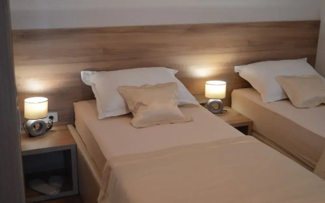 Blue Lake Luxury Accommodation