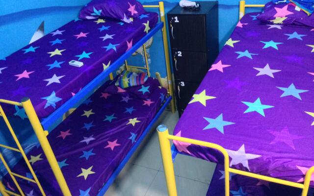 Отель Bubble Backpackers Semporna вид на фасад