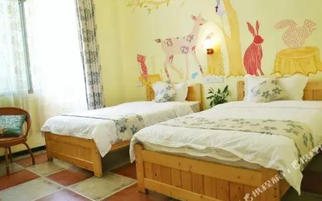 Danxia firefly boutique Inn