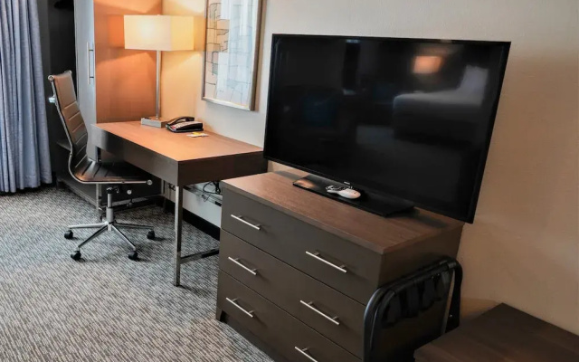 Brookstone Inn And Suites
