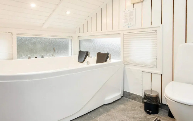 6 Person Holiday Home in Ebeltoft