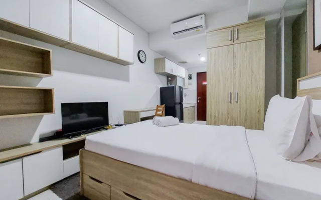 Good Deal and Comfy Studio Apartment at Springwood Residence