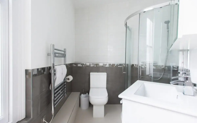The Mayfair Parade - Trendy 1bdr Pied-a-terre in Central London