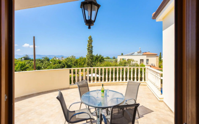 Villa Tsikkos Tessera